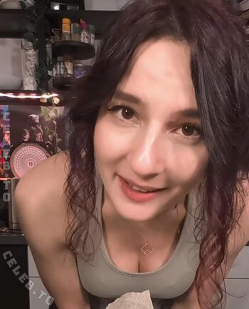 🔥 Haselnuuuss leaked private photo uncensored full