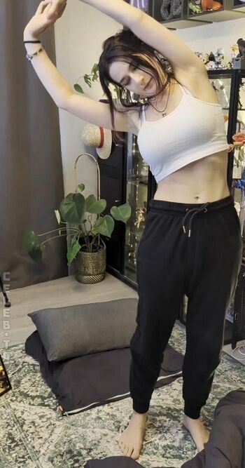 🔥 Haselnuuuss leaked private photo uncensored full