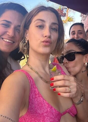 🔥 Hazal kaya leaked private photo uncensored full