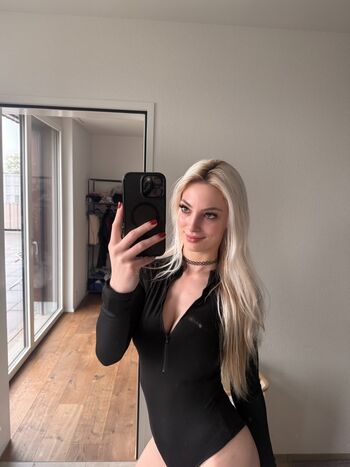 🔥 Helenakingsoul leaked private photo uncensored full