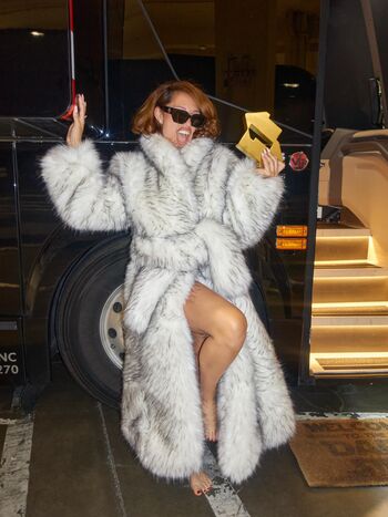 🔥 Heycalibear page leaked private photo uncensored full