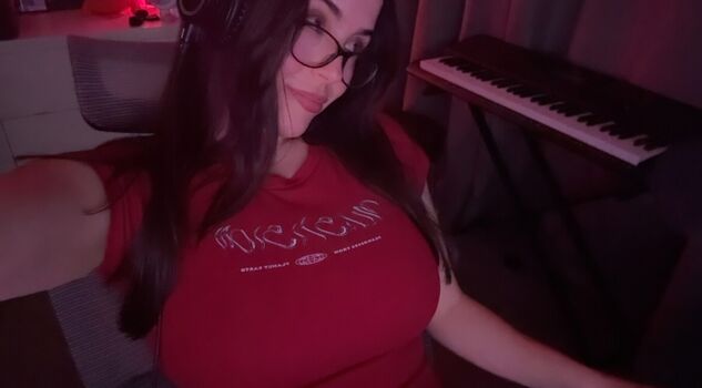 🔥 Heyimbee leaked private photo uncensored full