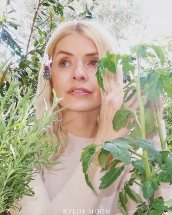 🔥 Holly willoughby page leaked private photo uncensored full