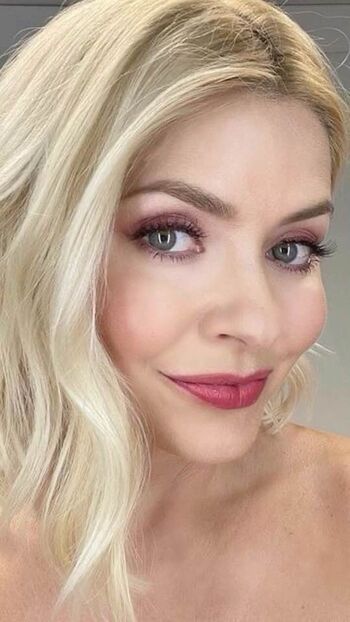 🔥 Holly willoughby page leaked private photo uncensored full