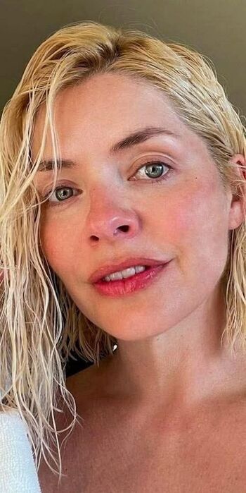 🔥 Holly willoughby page leaked private photo uncensored full