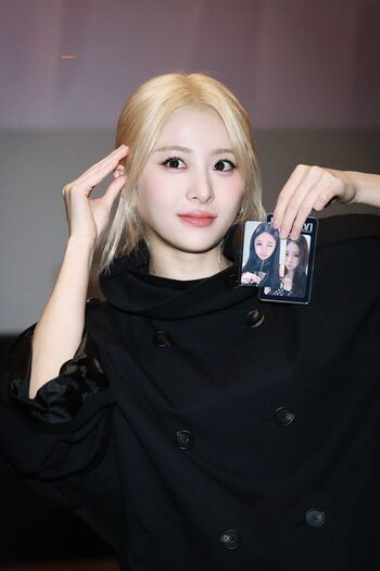 🔥 Huh yunjin  page leaked private photo uncensored full