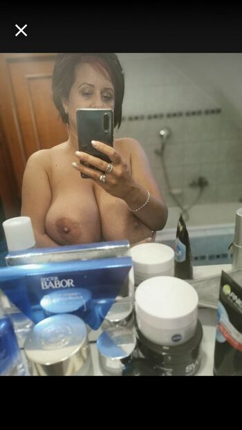🔥 Hungarian big tits leaked private photo uncensored full