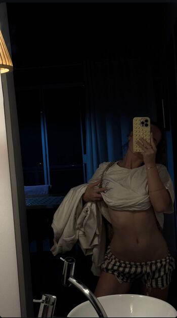 🔥 Iamcarlavoicu page leaked private photo uncensored full