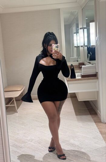 🔥 Iluvcinnie page leaked private photo uncensored full