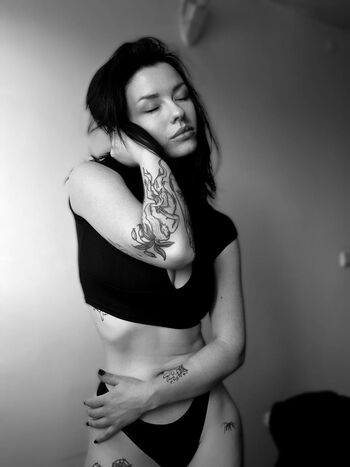🔥 Innervus  page leaked private photo uncensored full