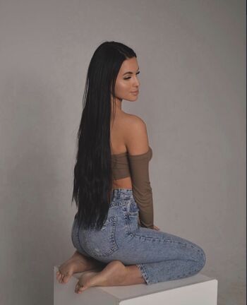 🔥 Isiczekkk leaked private photo uncensored full