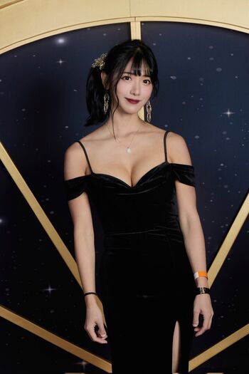 🔥 Jinnytty page leaked private photo uncensored full