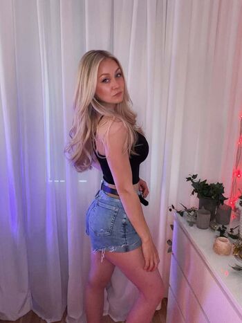 🔥 Kandyland page leaked private photo uncensored full