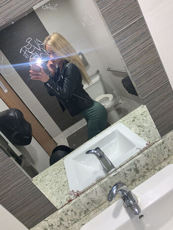 🔥 Kandyland page leaked private photo uncensored full