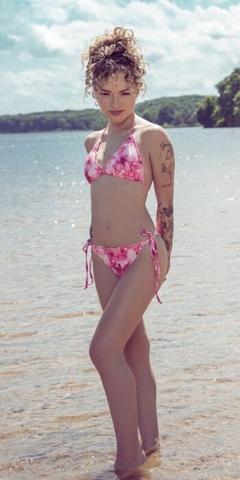 🔥 Kayleeterrerooo leaked private photo uncensored full