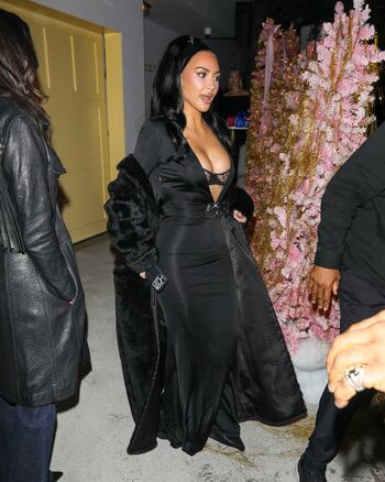 🔥 Kim kardashian  page leaked private photo uncensored full