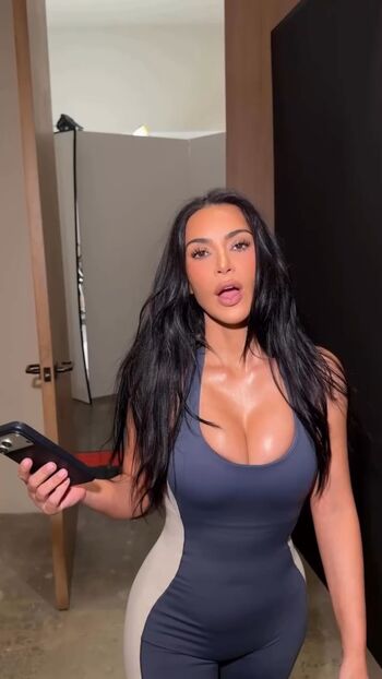 🔥 Kim kardashian  page leaked private photo uncensored full