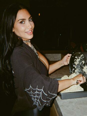 🔥 Kim kardashian leaked private photo uncensored full