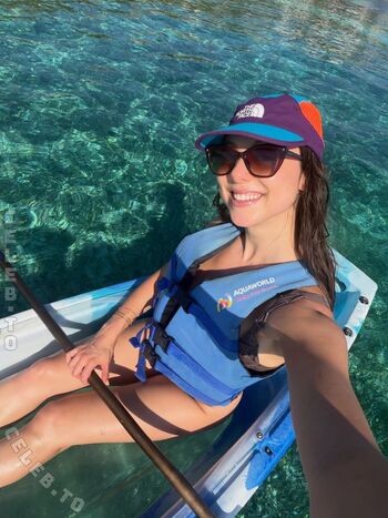 🔥 Kira kosarin  page leaked private photo uncensored full