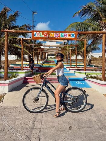 🔥 Kira kosarin  page leaked private photo uncensored full