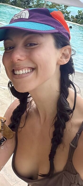 🔥 Kira kosarin  page leaked private photo uncensored full