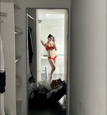 🔥 Kira kosarin  page leaked private photo uncensored full