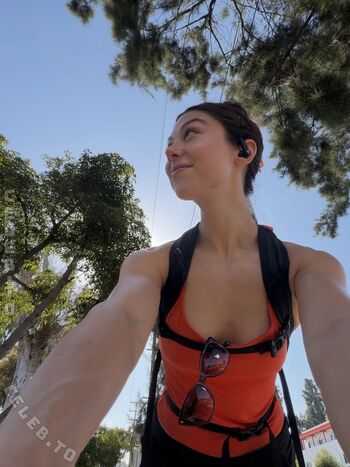 🔥 Kira kosarin  page leaked private photo uncensored full