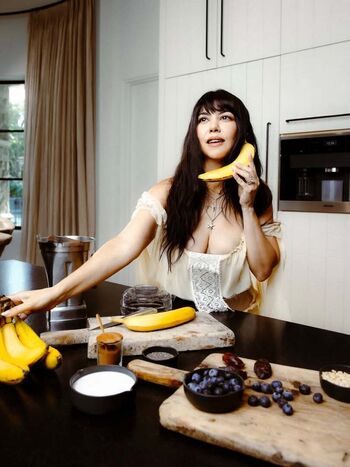 🔥 Kourtney kardashian page leaked private photo uncensored full