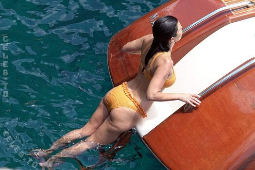 🔥 Kourtney kardashian page leaked private photo uncensored full