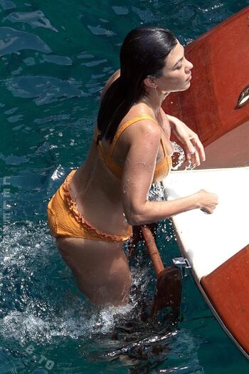 🔥 Kourtney kardashian leaked private photo uncensored full