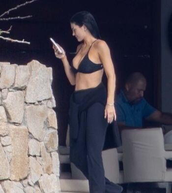 🔥 Kylie jenner  page leaked private photo uncensored full