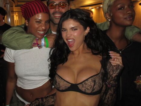 🔥 Kylie jenner  page leaked private photo uncensored full