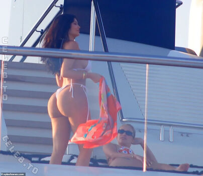 🔥 Kylie jenner  page leaked private photo uncensored full