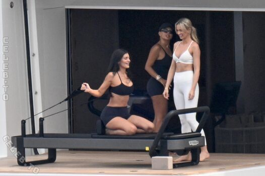 🔥 Kylie jenner  page leaked private photo uncensored full