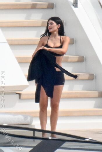 🔥 Kylie jenner  page leaked private photo uncensored full