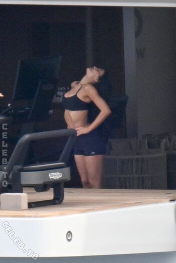 🔥 Kylie jenner  page leaked private photo uncensored full