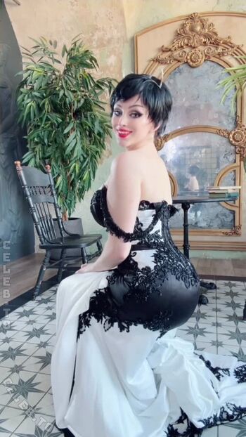 🔥 Lady melamori  page leaked private photo uncensored full