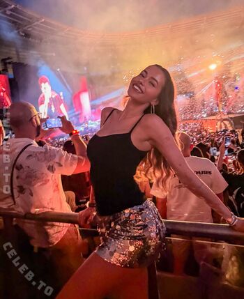 🔥 Lea elui page leaked private photo uncensored full
