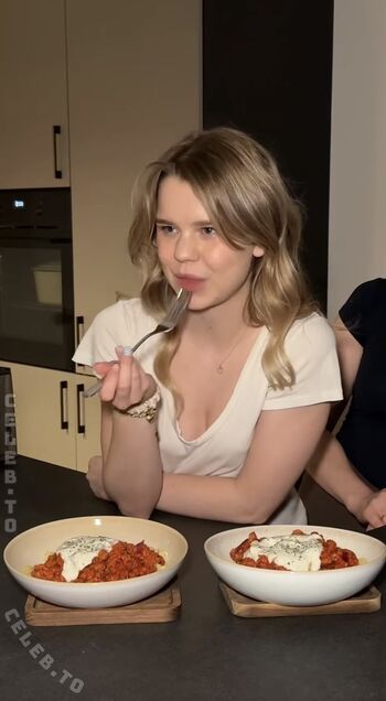 🔥 Lea peach  page leaked private photo uncensored full