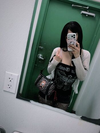 🔥 Lesxi leaked private photo uncensored full