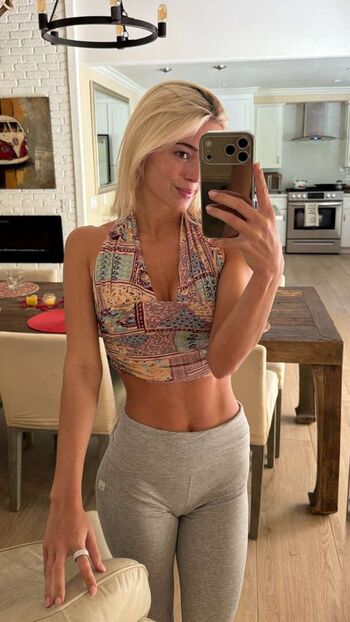 🔥 Livvy dunne  page leaked private photo uncensored full