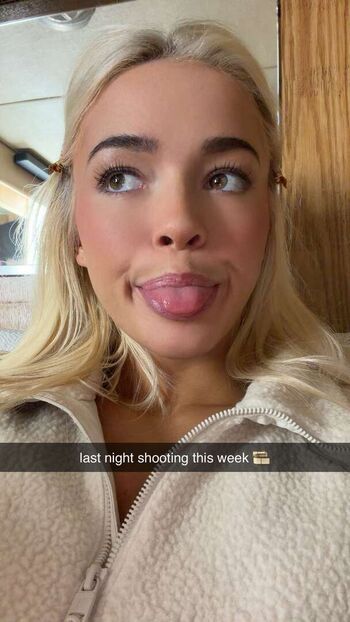 🔥 Livvy dunne  page leaked private photo uncensored full