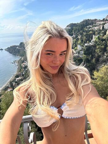 🔥 Livvy dunne  page leaked private photo uncensored full