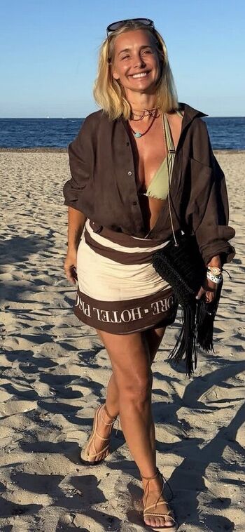 🔥 Louise redknapp leaked private photo uncensored full