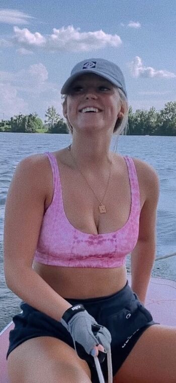 🔥 Lunchbaglujan  page leaked private photo uncensored full