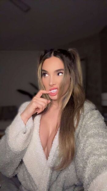 🔥 Lynaritaa  page leaked private photo uncensored full