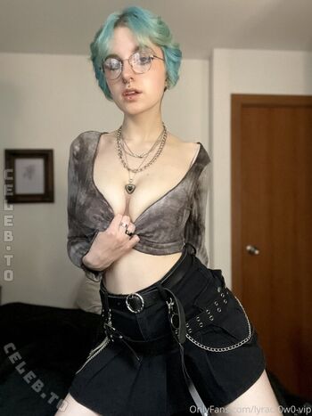 🔥 Lyracrw  page leaked private photo uncensored full
