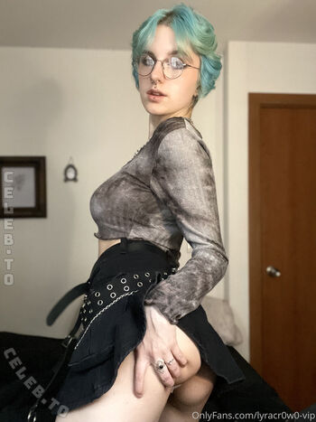 🔥 Lyracrw  page leaked private photo uncensored full