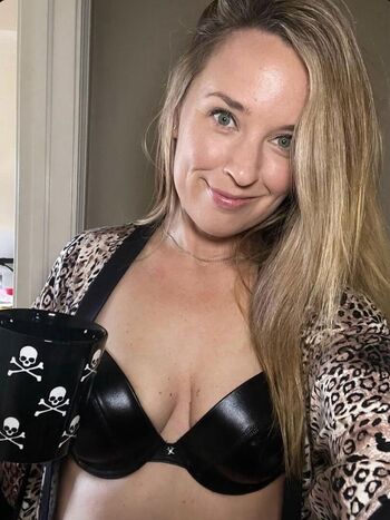 🔥 Lyric in my head leaked private photo uncensored full