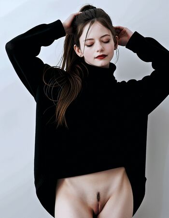 🔥 Mackenzie foy leaked private photo uncensored full